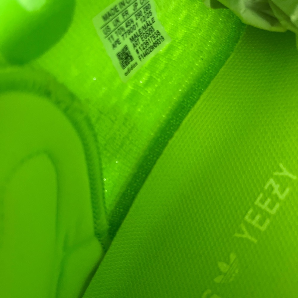 Yeezy 350 Glow - Picture 8 of 8